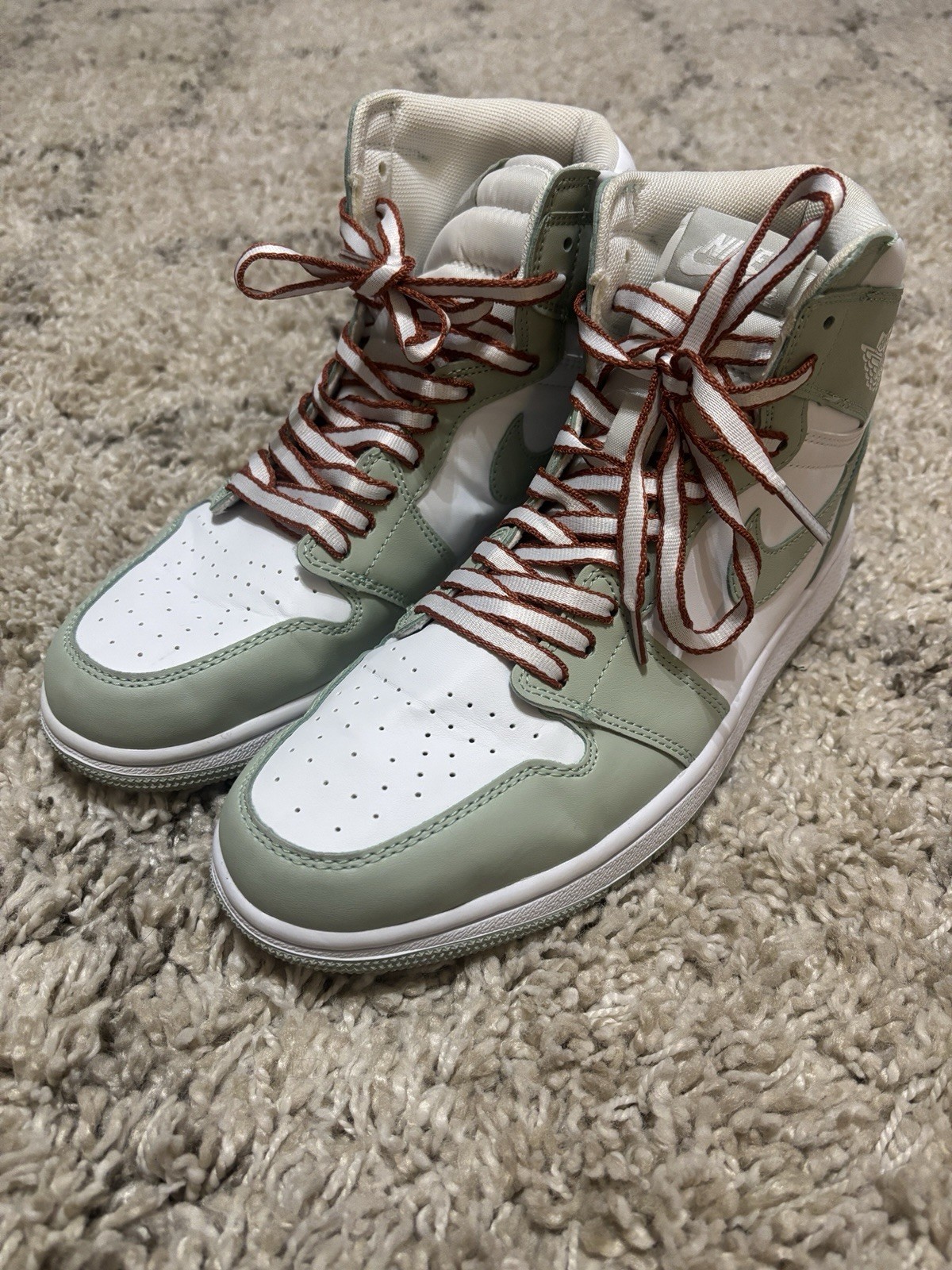 Size 8.5 - Air Jordan 1 Retro OG High Seafoam