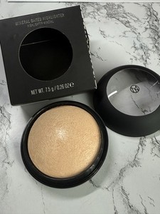 IL MAKIAGE Mineral Baked Highlighter HALO Full Size 0.26 oz 7.5 g New NIB