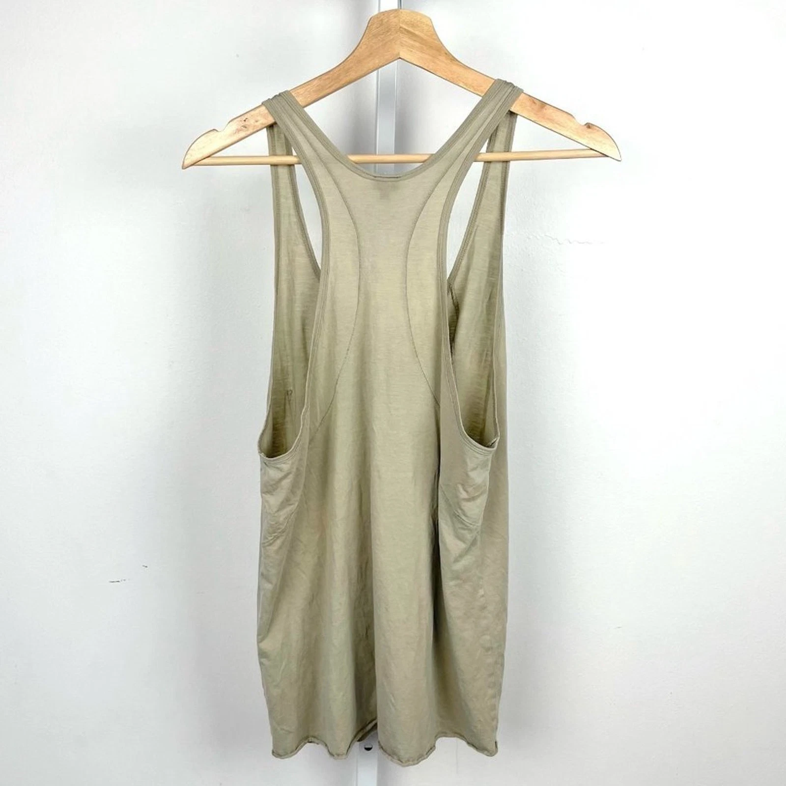 aritzia lightweight knit pocket racerback tank-top