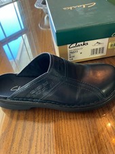 New In Box Clarks Lia Women's Shoes - Blue - Size 9M -