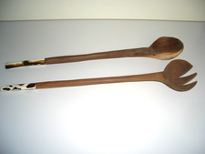 Salatbesteck in Holz gro&szlig; ca.40cm lang afrikanische Art Handgeschnitzt  2 Teile