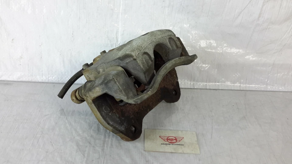 Pinza de freno delantera derecha del lado del pasajero GMC Terrain 2010-2017 AWD OEM 20845703 Foto 3 de 4