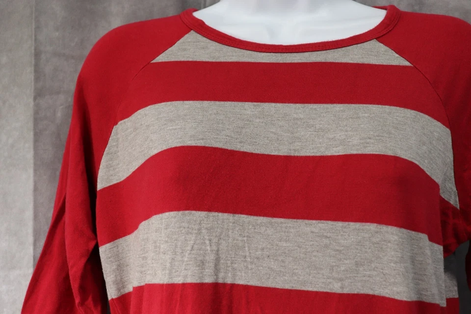 Top túnica pulóver manga larga LulaRoe Randy rojo gris rayas talla pequeña Foto 2 de 4