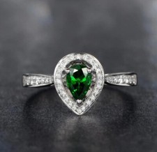 3 Ct Pear Cut Simulated Green Emerald Wedding Band Ring In 14k White Gold Plated