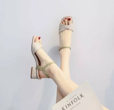 Sandalen für Frauen 2022 neu Sommer Frühling High heels slides