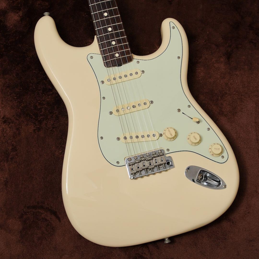 Fender Japan ST62 Stratocaster Vintage White USA Pickup '62