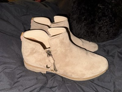 Dr. Scholl's Shoes womens Astir Ankle Bootie Size 10