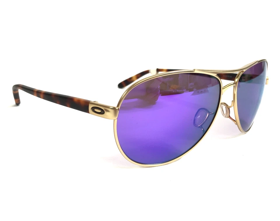 Gafas de sol Oakley Feedback OO4079-39 oro satinado aviador con lentes violetas Prizm Foto 4 de 4