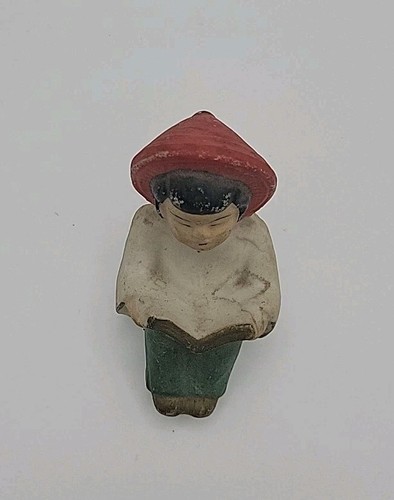 Vintage Chalkware Asian Boy Reading Shelf Sitter Figurine - Japan - Picture 7 of 11