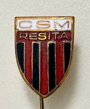 ROMANIA Clubul Sportiv Muncitoresc Re?i?a football pin badge badge odznaka
