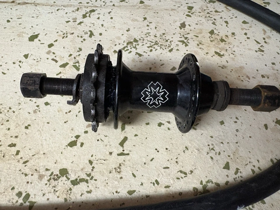 Mosh Box Hub Foto 3 de 3