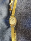 Seiko 2c20-5769 Gold Toned Ladies Watch