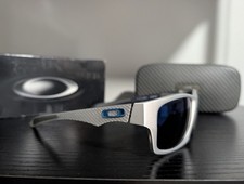 Oakley Jupiter Factory Lite Polarized Sunglasses OO4066-04 Brushed Aluminum/Ice