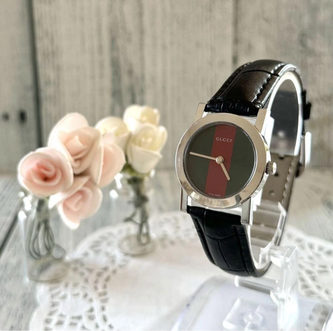 Montre femme Gucci 5200L.1, authentique, fonctionnelle, nettoyée, couleur rare
