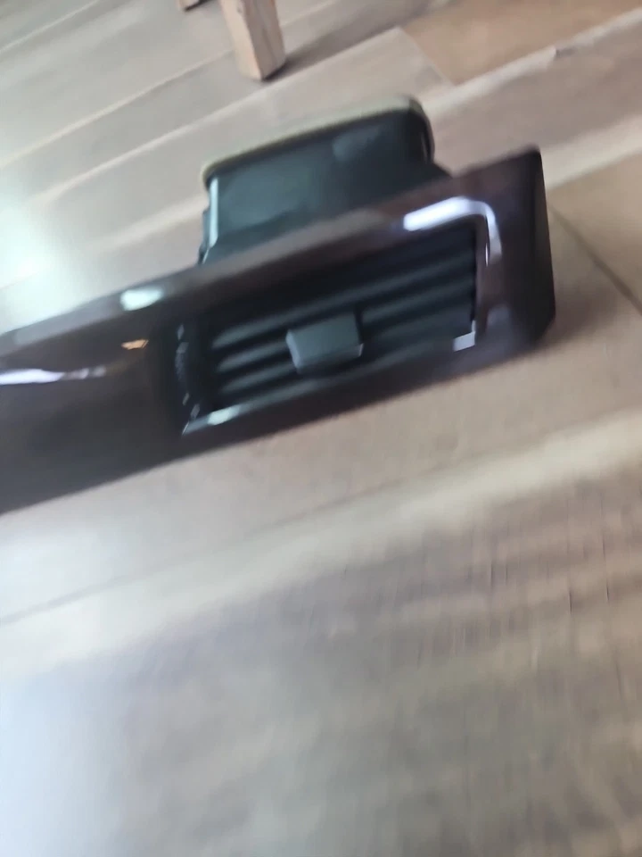 2008-2010 BMW 535XI 535I 528xi Air Vent Dash Center Trim Wood Grain OEM - Image 3 of 4