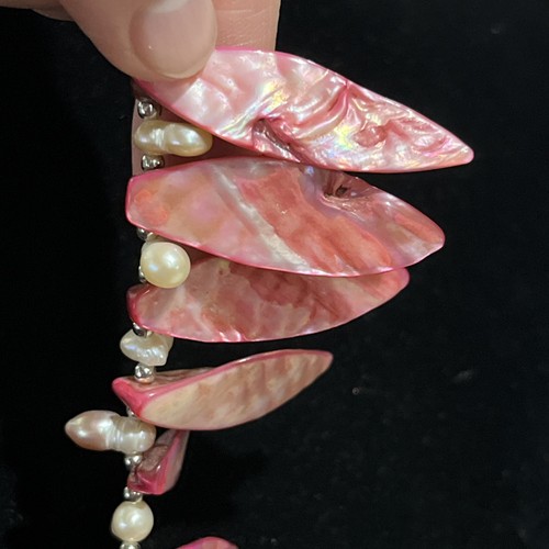 Pink Abalone Shell Leaf Mother Of Pearl and Fresh Water Pearl Bib Necklace - Picture 16 of 21
