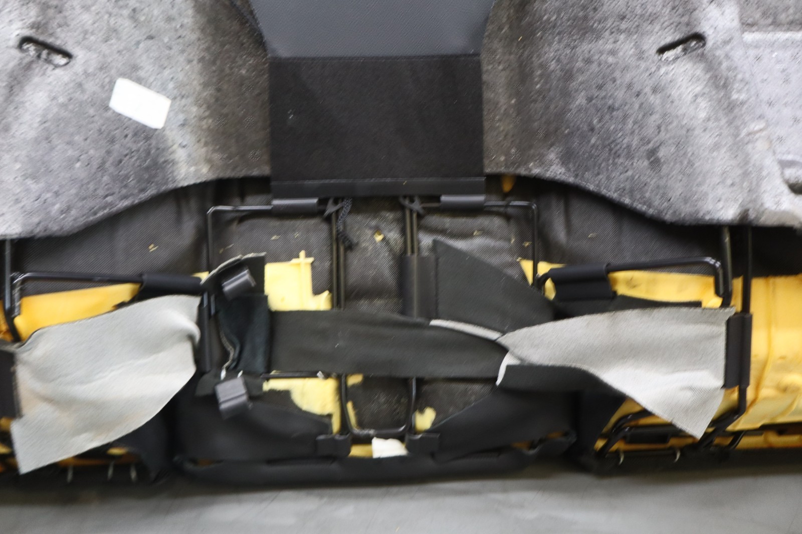 14-17 Maserati Ghibli S Rear Bottom Lower Seat Bench Cushion Black Oem