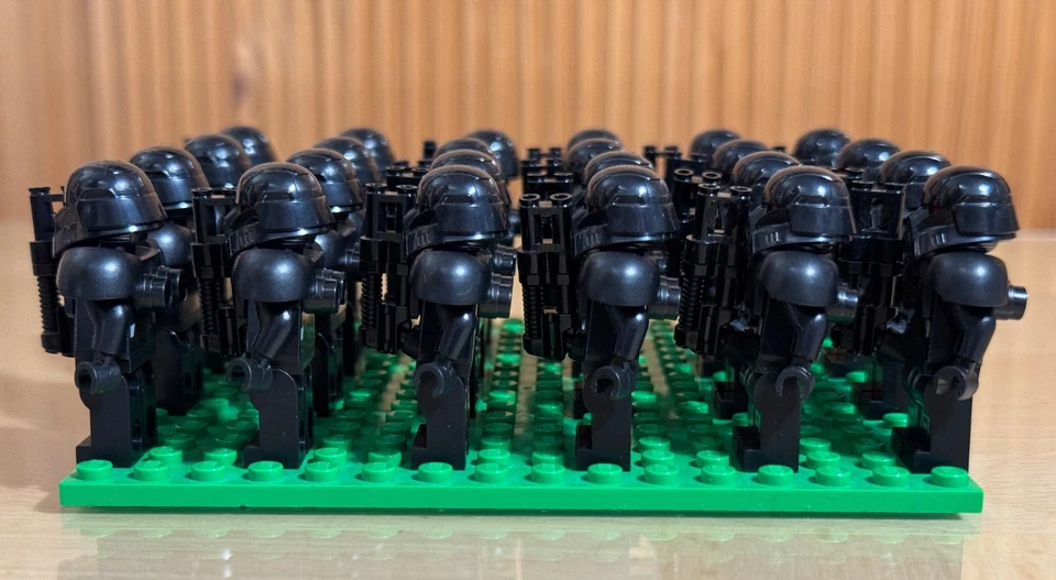 LEGO Star Wars Minifiguren – 24x Dark Trooper SW1161 aus Set  75324 – neuwertig - Bild 4 von 4