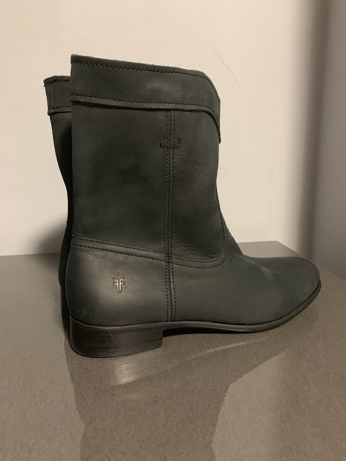 Frye Black Leather Short Riding Riding Riding Cowboy Western Boots 3471443 Size 8B, 8.5B 18a9e9 Frye Black Leather Short Riding Riding Riding Cowboy Western Boots 3471443 Size 8B, 8.5B 18a9e9