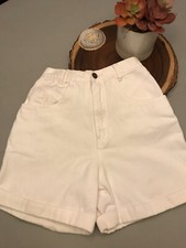 Vintage Woman's Bill Blass White Jean Shorts Size 6-8 High Waist 90s