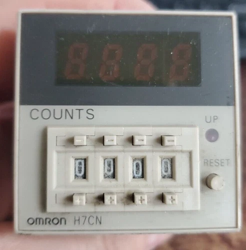 OMRON H7CN-XLN Digital Counter, 4-Digit (TA67MS)