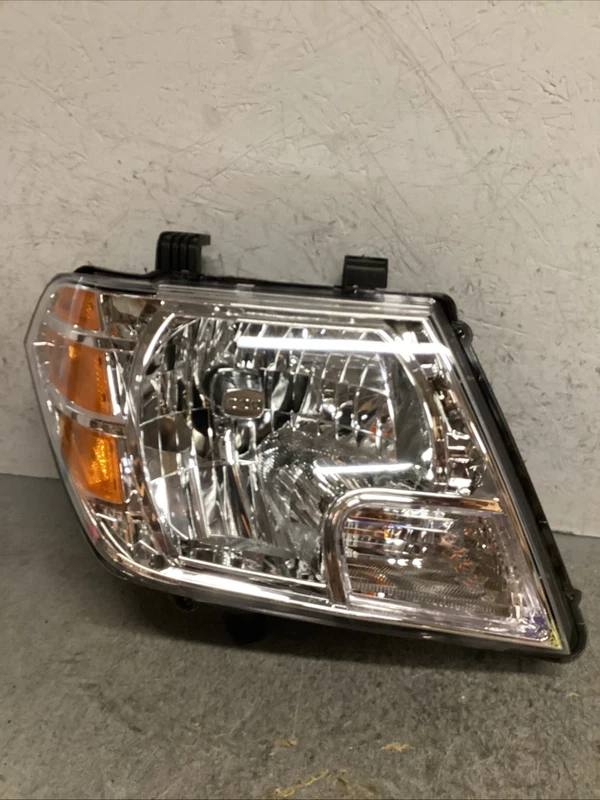 2009-2021 NISSAN FRONTIER RIGHT RH PASSENGER SIDE HEADLIGHT AFTERMARKET TYC