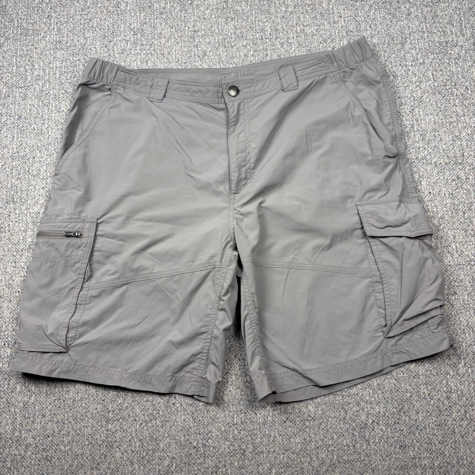 Columbia Omni-Shade Cargo Shorts Gray Fishing Hiking Camping Mens Size 40