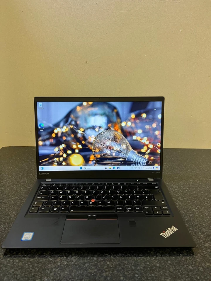 Lenovo ThinkPad X1 Carbon 5th Gen Core i5 7th Gen 8GB RAM 256GB Windows 11 Pro - Image 3 of 4