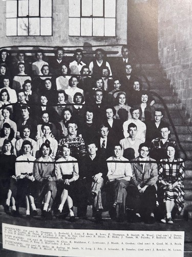 VTG 1951 College Yearbook Grinnel College, Grinnell, Iowa Use for Genealogy - Picture 11 of 17