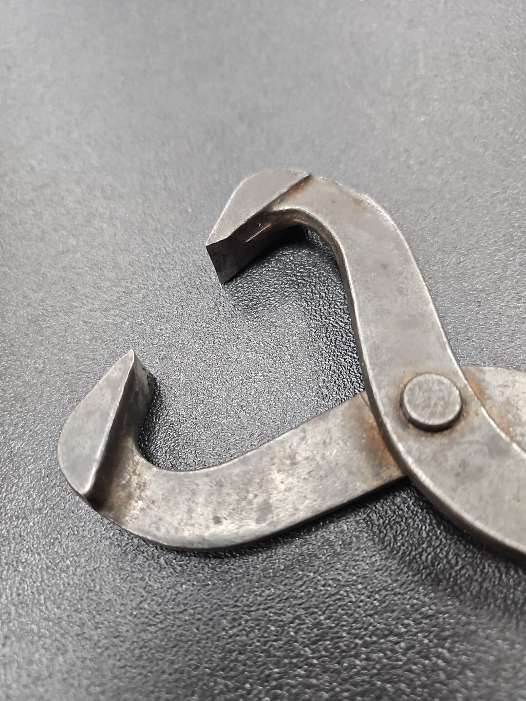 SnapOn GCP10 Grease and Dust Cap Removal Plier Measuring 101/2'' Long