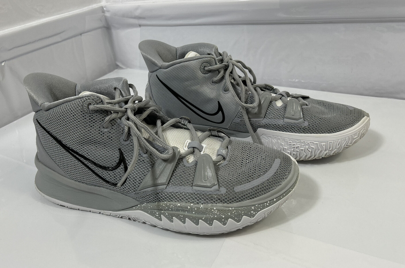 Nike Kyrie 7 TB Wolf Grey DA7767006 Basketball Shoes… Gem