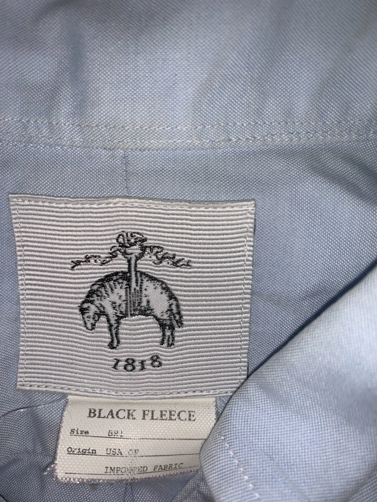 Camicie Brooks Brothers in pile nere in BB1 di Thom Browne