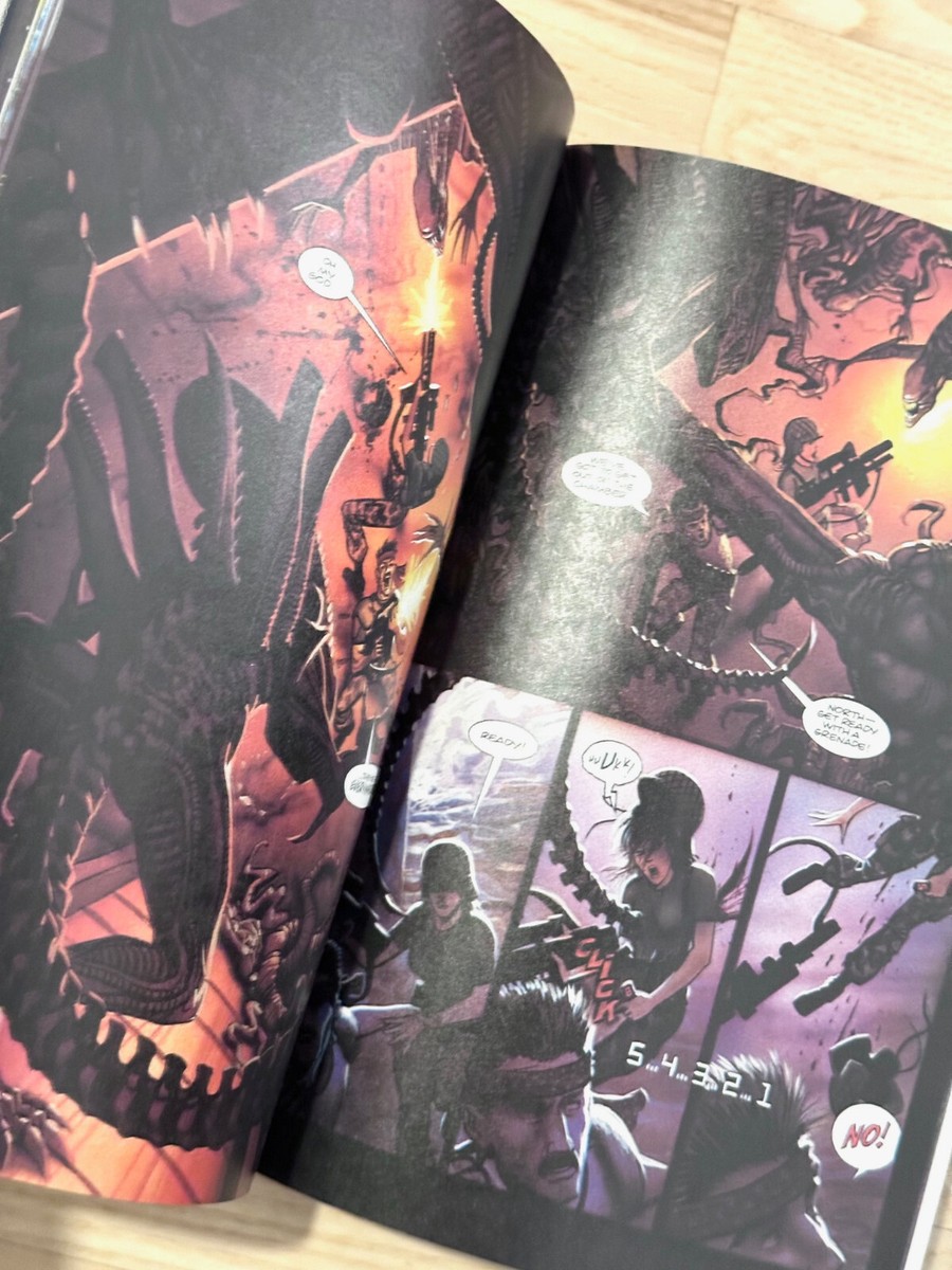 『Aliens』Dark Horse Comics Aliens #4 (Dark Horse Comics): Amazon.com: Books
