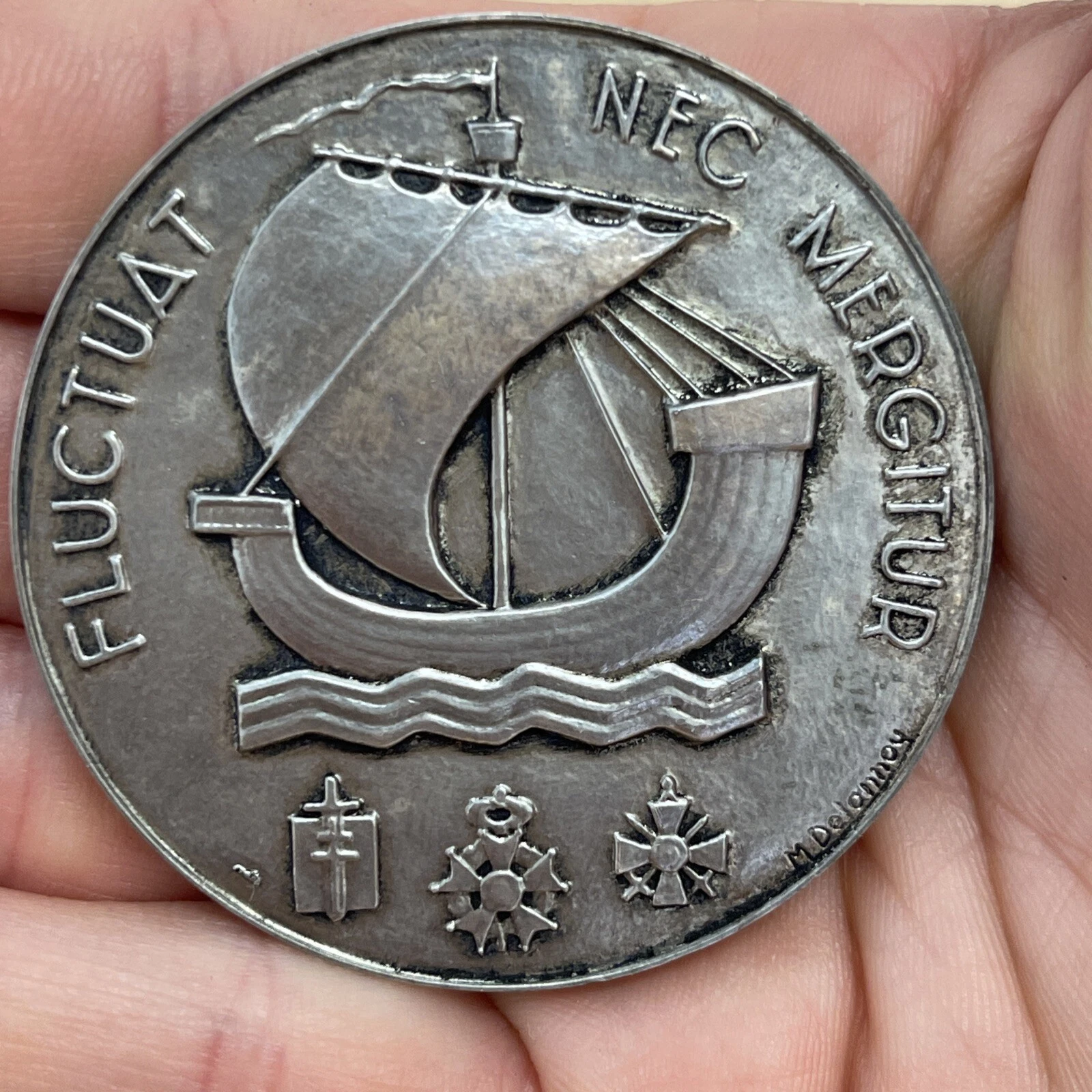 Médaille Fluctuat Nec Mergitur Delannoy Paris À André Montagné 1992 En Bronze