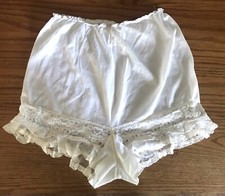 Vintage Lingerie Peignoir Lace Pleated Bottom Romantic Victorian Michelene 6 S M