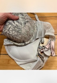 Swarovski Crystal Limited Edition Victoria’s Secret Blue Gray 32C Push Up Bra