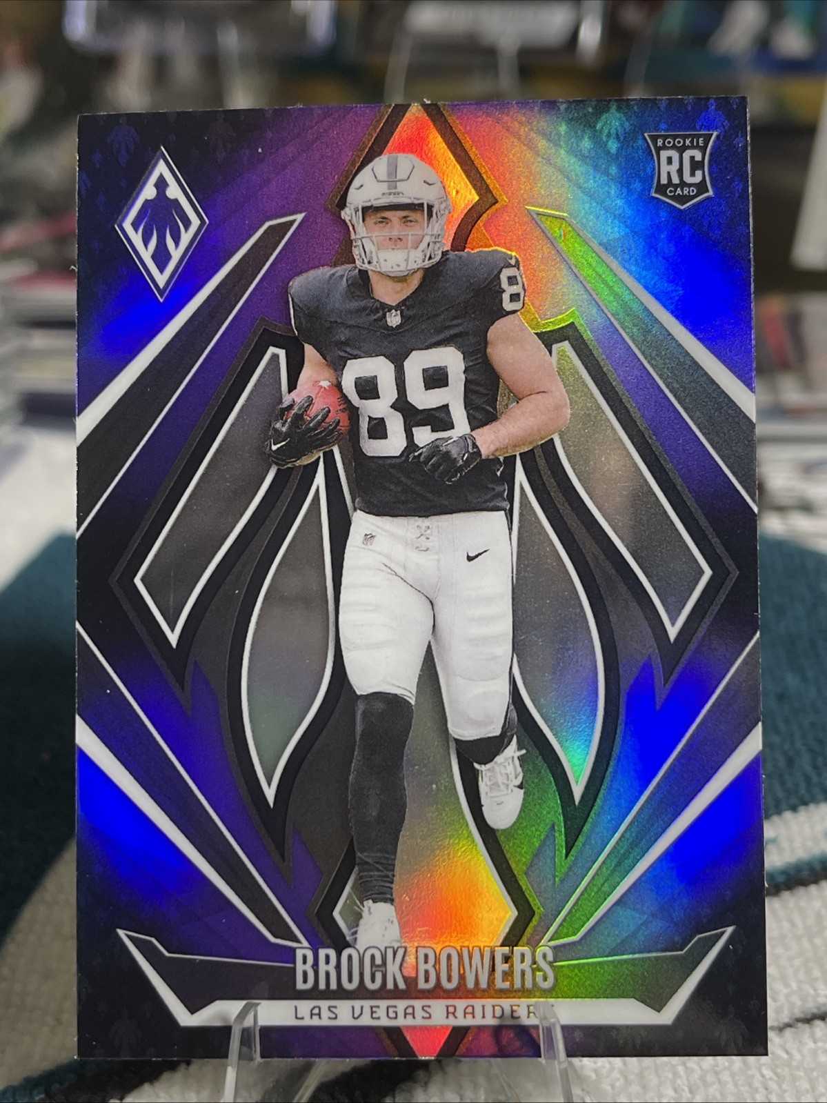 2024 Panini Phoenix Brock Bowers RC Purple Fade #165