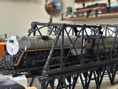HO Scale Bachmann Union Pacific 4-8-4 Overland Steam Locomotive & Tender #806