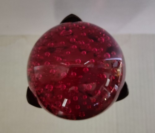 Ruby Red Glass Paperweight Ball Controlled Bubbles In Brass Ornate Cross Stand - Picture 3 of 9