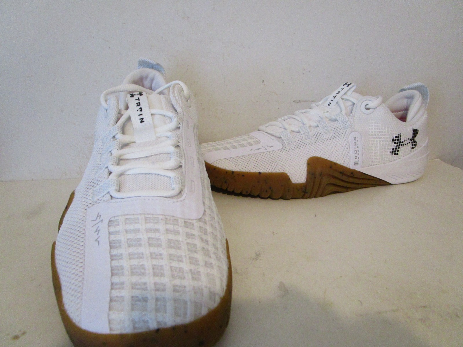 SAOLA Scarpe da ginnastica cross training Under Armour Tribase Reign 6 da uomo taglia 8