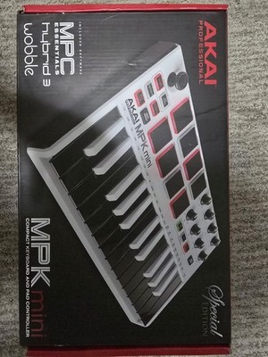 Akai MPK Mini MKII Keyboard Controller Special Edition License Key, USB Included