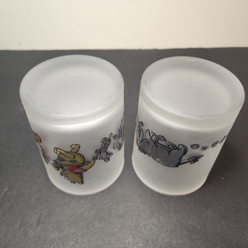 DOS WINNIE THE POOH & PIGLET & TIGGER ~ Gafas esmeriladas ~ 4” ~ En muy buena condición ~ - Imagen 7 de 11