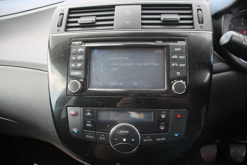 2017 Nissan Pulsar 1.2 DIG-T N-Connecta Euro 6 (s/s) 5dr HATCHBACK Petrol Manual - Picture 10 of 16