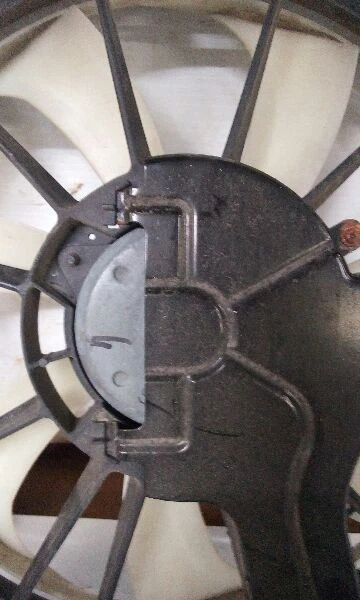 11-16 本田 Odyssey 右乘客散热器风扇电机风扇总成冷凝器 — 第 3/4 张图片