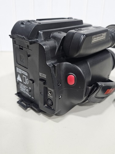 Vintage RCA CC180 VHS-C Compact VHS Camcorder No Battery Not Tested - Picture 6 of 11