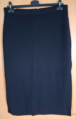 Midi-Rock, Gr.44, schwarz, Marke s.Oliver, knielang, ungefüttert, Seitenschlitz