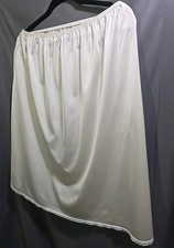 XL Vassarette Half Slip Single Seam With Slit Ivory Nylon Waist 32"-42" L 25" XL