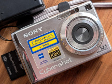 Japanese Language Only Sony Cyber-shot DSC-W200 Digital Camera 12.1MP 3x Zoom JP