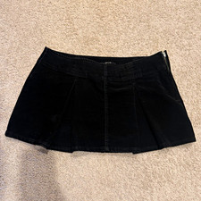 Madden NYC Black Solid Suede Mini Skirt