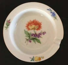MEISSEN China CROSS SWORDS Antique FLOWER PAINTING ASTER Porcelain Table ASHTRAY